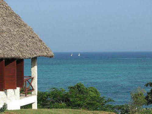 Hotel Tijara Beach Mombasa Exterior foto